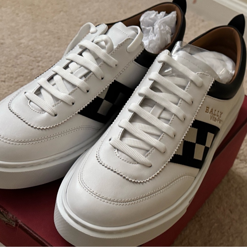 COPY - Bally low top white and black sneakers. eU 46| is size 13